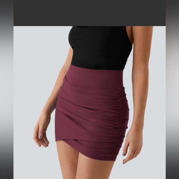Elegant Burgundy Ruched Skirt - Picture 1 of 10
